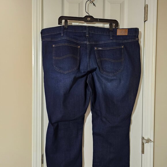 Lee Regular Fit - Straight Leg - Mid-Rise Jeans - 24M - 45x30 - NWOT - Picture 6 of 10